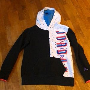 Jordan kids large hoodie with front pocket